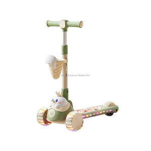 Nuevo Diseño de <span class=keywords><strong>Patinete</strong></span> Plegable de <span class=keywords><strong>3</strong></span> Ruedas de PU para Niños con Luz LED para Uso en Exteriores, Edad 2-6 <span class=keywords><strong>Años</strong></span> - Product Image 4