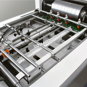 Machine de collage et de laminage de fenêtres entièrement automatique à grande vitesse pour boîtes en carton et films PET, haute stabilité - Product Image 4