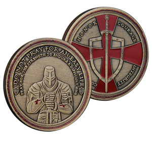 Retro-Ritter-Themenmünze aus Zinklegierung mit 3D-UV-Druck, Anpassbare Gedenkmünze mit Relief-Gravur und Mut-Prägung - Product Image 1