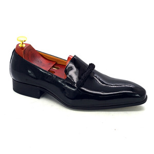 Mocasín de <span class=keywords><strong>charol</strong></span> negro con correa para <span class=keywords><strong>hombre</strong></span>, zapatos de conducción sin cordones, informales, puntiagudos - Product Image 2