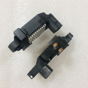 Reguladores Originales Bosch de 14V 0272220839 0272220809 1986AE0024 para <span class=keywords><strong>Mercedes</strong></span> <span class=keywords><strong>Benz</strong></span> <span class=keywords><strong>C180</strong></span> E200 E260, Piezas de <span class=keywords><strong>Alternador</strong></span> - Product Image 3