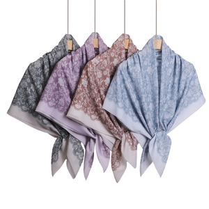 Nouveau Turban Écharpe Polyvalent <span class=keywords><strong>en</strong></span> <span class=keywords><strong>Rotin</strong></span> Blanc à Motifs Floraux, Grande Taille, Quatre Saisons, <span class=keywords><strong>en</strong></span> Polyester à Bord Ondulé, Idéal Cadeau 2026 - Product Image 4