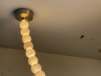 Lampe suspendue en albâtre perlé linéaire moderne personnalisée 3000K, éclairage de plafond, lustre pour escaliers, salon, cuisine, décoration