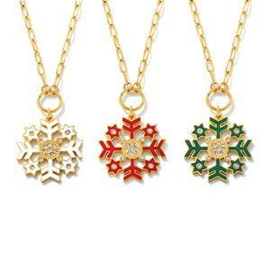 Collar con colgante de copo de nieve navideño romántico, de acero inoxidable, con circonita y efecto de aceite goteante, chapado en oro, con engaste de garra, moderno y a la moda - Product Image 1