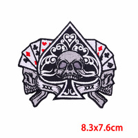 Patch brodé en forme de cœur de style gothique avec motif de crâne, adapté aux vestes, jeans, sacs, chapeaux, etc.