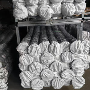 Recinzione a Maglie Concatenate Rivestita in PVC da 8 Piedi, Economica, 2.5mm, per Fattorie e Parchi Giochi - Product Image 2