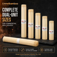 Brochettes de barbecue en bambou naturel épaisses de 5 mm avec corps résistant à la chaleur pour grillades de viandes lourdes, vente en gros
