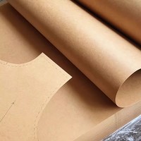 Rouleau de papier kraft YUEHAO SCA, grand format, industriel, en pâte chimique blanchie, résistant à l'humidité, lisse, personnalisable pour l'emballage