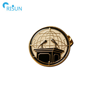 Spilla smaltata personalizzata con logo in metallo per dibattiti, giustizia e diritto, spilla smaltata per premio oratore, spilla da bavero per team di dibattito e club - Product Image 5