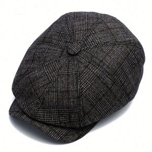 Gorra de lana de tweed de lujo para hombre al por mayor, gorro de invierno con forro acolchado y orejeras, sombrero a cuadros de moda estilo Newsboy para uso casual o deportivo - Product Image 5