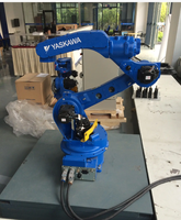 Robot industriel YASKAWA MPL160, armoire de commande DX100, préhenseur SCHUNK série JGP-P, application boisson en alliage d'aluminium, 160 kg
