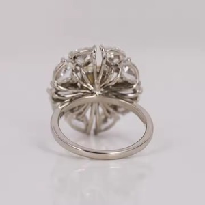 Lujosa forma de flor amarillo corte radiante laboratorio creado diamante y pera diamante oro sólido anillo de compromiso regalo para mujeres - Product Image 3