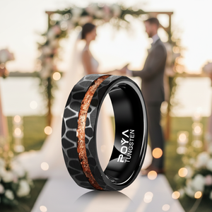 Klassischer Wolframring Schwarz Gehämmert mit Roségold-Blatt-Einlage Komfortabler Sitz für Unisex Versprechensring oder Jubiläumsgeschenk - Product Image 2