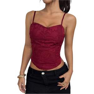 เสื้อครอปท็อปสายเดี่ยวปักลายดอกไม้สำหรับผู้หญิง แต่งเชือกผูกด้านหลัง สไตล์ Y2K ผ้าถักแบบสั้น - Product Image 2