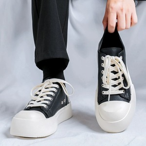 Sneakers Chunky da Uomo con Suola Oversize, Bianche e Nere, Scarpe Casual Streetwear alla Moda, Punta Rotonda, Suola Spessa, Allacciatura con Lacci - Product Image 6