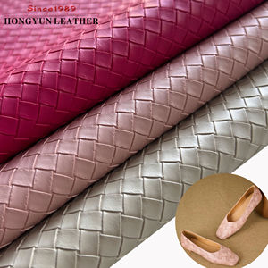 Échantillons Gratuits Cuir Tissé Résistant au Vieillissement Cuir <span class=keywords><strong>Vinyle</strong></span> Écologique Imperméable Cuir Synthétique PVC pour Chaussures et Sacs de Voiture - Product Image 1