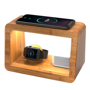 Productos más vendidos 2025 <span class=keywords><strong>cargador</strong></span> inalámbrico 4 en 1 para cargadores de <span class=keywords><strong>iPhone</strong></span> lámpara de noche de carga rápida para Airpods para Apple Watch 8 7 <span class=keywords><strong>SE</strong></span> - Product Image 1