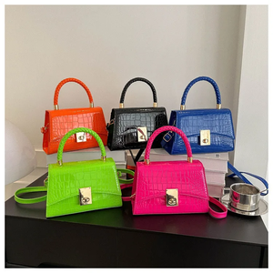 Tendenza popolare ultimo Design morbido in pelle di coccodrillo in pelle sintetica borse a tracolla da donna borse a tracolla da donna - Product Image 3