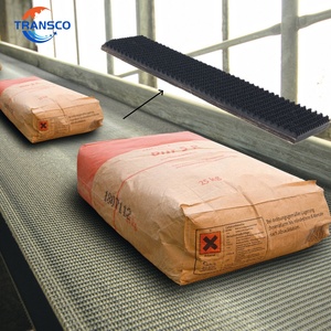 Robuuste antislip transportband met ruwe bovenlaag voor klimtransport - Product Image 1