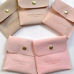 Pochette de rangement pour bijoux en microfibre de coton velours de luxe avec logo personnalisé, 8x8 cm, sac de rangement pour bijoux, sac d'emballage - Product Image 1