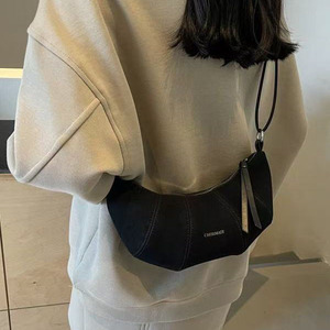 Sac en daim en forme de corne mignon Design réaliste en corne de taureau amusant et accrocheur - Product Image 5