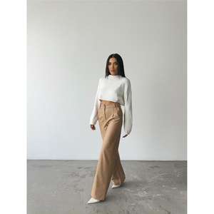 Pantalon palazzo en cuir taille haute pour femme, respirant, taille élastique - Beige, manches longues, tailles XS et XL disponibles - Product Image 4