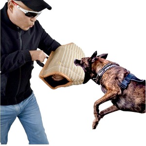 Almohadillas <span class=keywords><strong>de</strong></span> Entrenamiento para Mascotas con Triple Agarre, Resistentes al Agua IPX6, para Entrenamiento <span class=keywords><strong>de</strong></span> Pastor Alemán y <span class=keywords><strong>Malinois</strong></span> en Trabajos <span class=keywords><strong>de</strong></span> Agitación y Mordida - Product Image 3