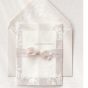 การ์ดอวยพรงานแต่งงานแบบโปร่งแสง พรีเมียม สวยงาม ทำจากกระดาษเวลลัม พร้อมโลโก้ที่ปรับแต่งได้และปั๊มฟอยล์ - Product Image 1