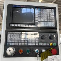 Tour horizontal CNC de taille moyenne-multifonctionnel, idéal pour le tournage de précision dans les usines de machines