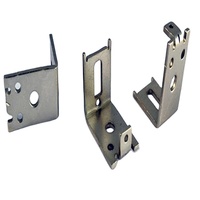 Services d'usinage sur mesure de haute précision pour connecteurs de lames, estampage de tôles, usinage par électroérosion à fil, finition lisse, polissage, inserts métalliques et supports métalliques