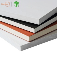 Fabricant chinois de plaques en mousse PVC rigide brillante, panneaux co-extrudés pour cloisons et meubles