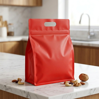 Sacs d'emballage à fond plat anti-fuite en BOPP VMPET PE rouge mat avec poignée découpée pour café, thé, collations