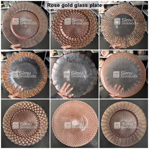 <span class=keywords><strong>Assiettes</strong></span> de décoration de mariage 13 pouces, plaques carrées en plastique doré, style vintage, bord ajouré, pour banquet et dîner - Product Image 2