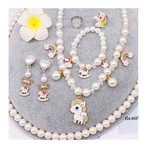 Style coréen fille bébé accessoires collier pour enfants bracelet et boucles d'oreilles ensemble <span class=keywords><strong>licorne</strong></span> enfants collier de perles à vendre - Product Image 2