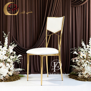 Chaise de mariage élégante et romantique en acier inoxydable doré pour l'ameublement hôtelier, avec coussin en velours/cuir PU pour repas en extérieur - Product Image 3