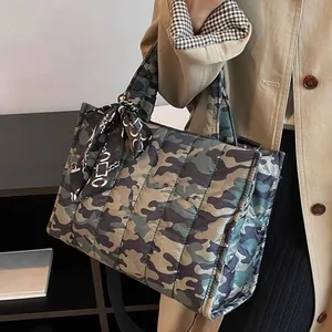 Женская модная объемная сумка через плечо с камуфляжным принтом, стеганая сумка-тоут