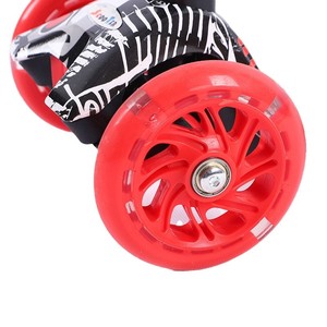 สกู๊ตเตอร์เด็ก แฮนด์จับสีแดง มีไฟ สำหรับเด็กอายุ 3-6 ปี - Product Image 4