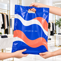 Sacs d'emballage en plastique givré mat de haute qualité personnalisés avec fermeture éclair, en PE OPP, refermables pour t-shirts et vêtements