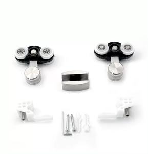 Quincaillerie <span class=keywords><strong>de</strong></span> <span class=keywords><strong>porte</strong></span> coulissante en verre sans cadre <span class=keywords><strong>pour</strong></span> salle <span class=keywords><strong>de</strong></span> <span class=keywords><strong>douche</strong></span> Système <span class=keywords><strong>de</strong></span> rouleaux ronds Accessoire Glissière Roues à rouleaux suspendus <span class=keywords><strong>pour</strong></span> <span class=keywords><strong>porte</strong></span> <span class=keywords><strong>de</strong></span> salle <span class=keywords><strong>de</strong></span> bain - Product Image 1