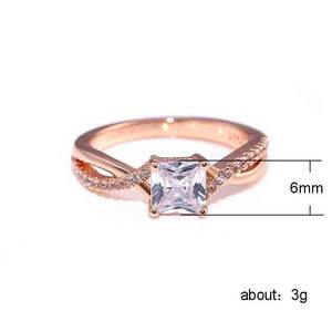 Anello Minimalista da Donna in Tono Caldo con Zirconi, Elegante Gioiello Regolabile in Lega, Stile Moderno - Product Image 5