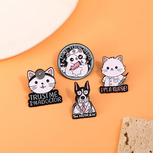 Simpatici spille per gatti con smalto per gatti giocattoli medici personalizzati in metallo smalto accessori per cani all'ingrosso spilla per infermiere - Product Image 2