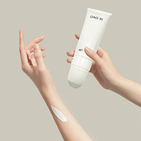 Tube cosmétique à presser avec grand applicateur à bille roulante pour crème contour des yeux, sérum, crème pour le cou, emballage de massage