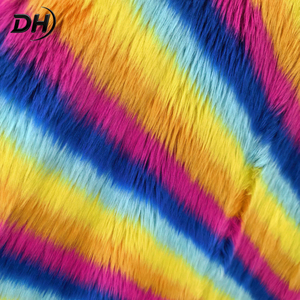 Tissu <span class=keywords><strong>polaire</strong></span> tricoté léger et respirant en gros avec rayures dégradées arc-en-ciel et poils longs pour jouets en peluche et poupées - Product Image 3