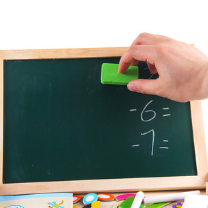 Venta caliente de madera de doble cara tablero de dibujo magnética para los niños - Product Image 5