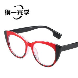 แว่นตา De Yi Optics ลายเสือดาว ขอบสีแดง กรอบสี่เหลี่ยม ป้องกันแสงสีฟ้า สำหรับผู้หญิง เลนส์ PC กรอบกว้าง บริดจ์ขนาดกลาง - Product Image 3