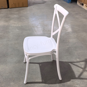 Sedia Moderna <span class=keywords><strong>per</strong></span> Bambini <span class=keywords><strong>in</strong></span> <span class=keywords><strong>Resina</strong></span> Plastica con Schienale a Croce, Disponibile <span class=keywords><strong>in</strong></span> Diversi Colori, <span class=keywords><strong>per</strong></span> Uso <span class=keywords><strong>in</strong></span> Parchi e Cucine - Product Image 3