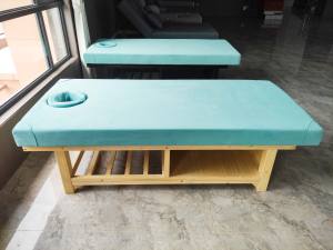 Vente flash - Mobilier de spa professionnel moderne - Table de massage pour salon de beauté et hôtel - Article très demandé dans l'industrie de la beauté - Product Image 3