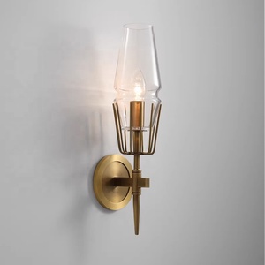 <span class=keywords><strong>Applique</strong></span> murale décorative en fer forgé avec <span class=keywords><strong>verre</strong></span> transparent et lumière <span class=keywords><strong>blanc</strong></span> chaud pour la maison et le bureau – Lampe murale moderne - Product Image 1