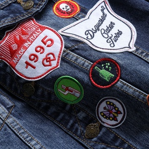 Chất Lượng Tốt Nhất Hip Hop Thời Trang Dạo Phố Denim Quần Áo Áo Ưa Thích Các Bản Vá Lỗi Giản Dị Jeans Người Đàn Ông Áo Khoác - Product Image 4