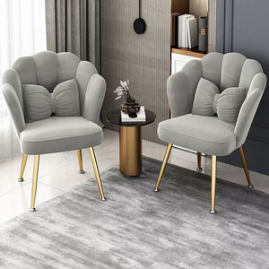 Silla de Terciopelo con Patas Doradas de Lujo Nórdico, Muebles Modernos y Económicos para Sala de Estar, Convertible para Dormitorio, Apartamento, Comedor y Hotel - Product Image 4